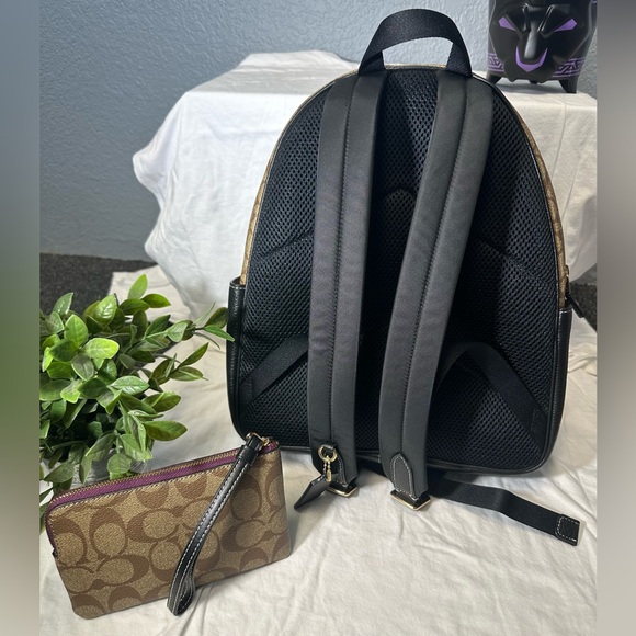 Coach Bundle Disney X Villains Backpack &  Wristlet Signature Canvas w/Patches, - Picture 2 of 12